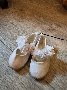 Girls White Floral Glitter Mary Jane Shoes